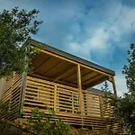 Mobile Homes Camp منتزه العطل