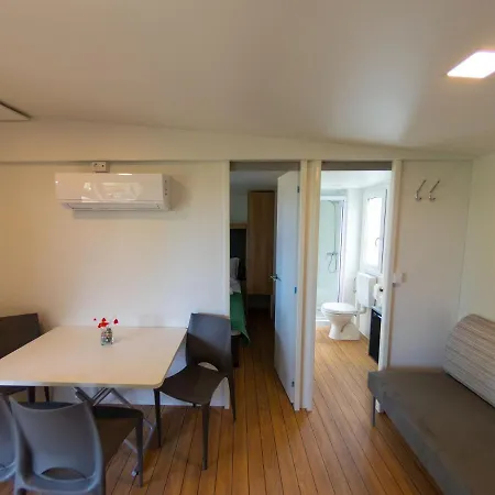 Mobile Homes Camp Klenovica Parco vacanze 2*