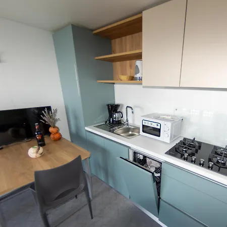 Holiday park Mobile Homes Camp 2*