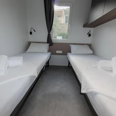 Mobile Homes Camp 클레노비차