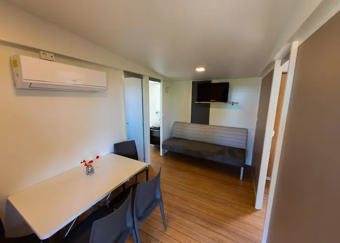 Mobile Homes Camp Tatil parkı 2*