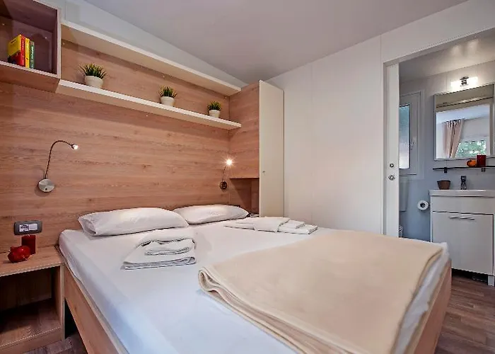 Mobile Homes Camp Tatil parkı